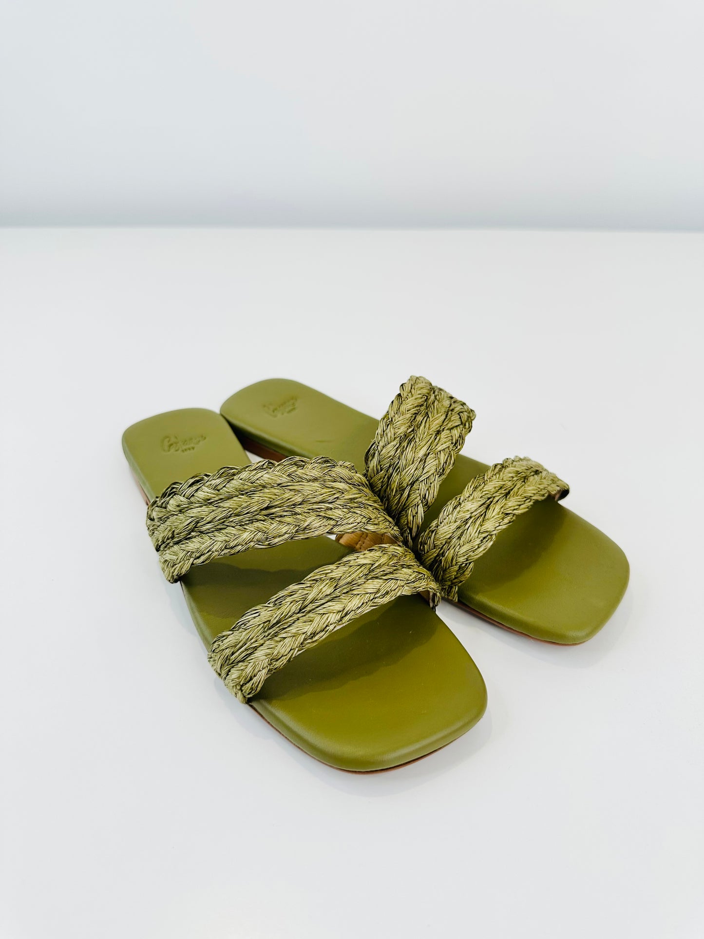 Paz Raffia Slides - Size 38