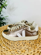 Load image into Gallery viewer, Metallic Leather Trainers - Size 39
