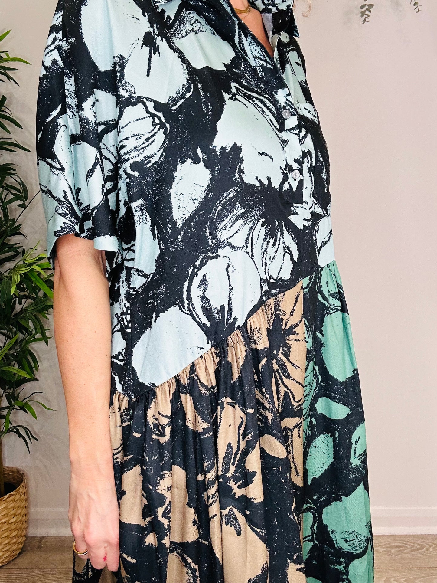 Patterned Midi Dress - Size M