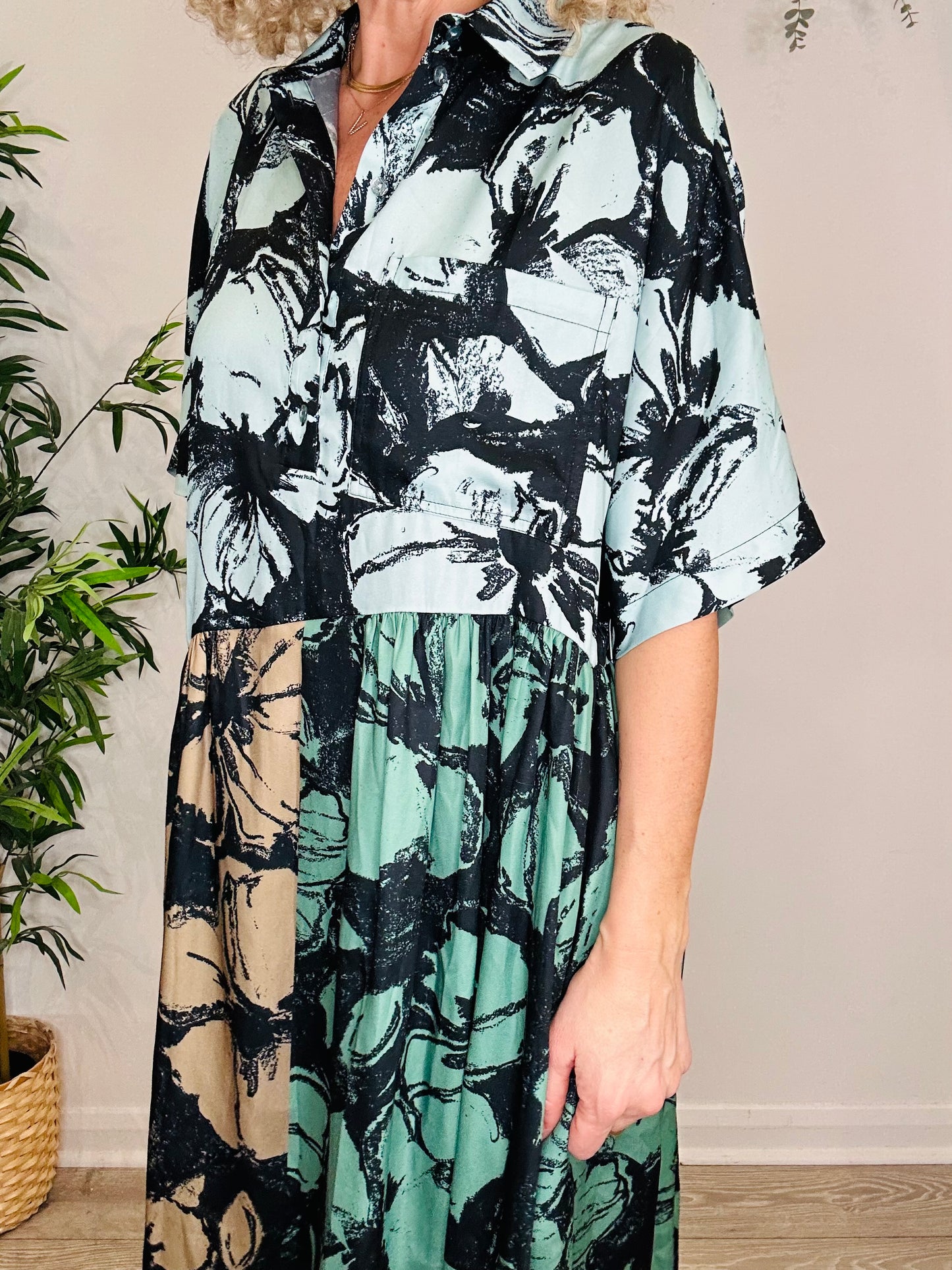 Patterned Midi Dress - Size M