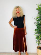 Load image into Gallery viewer, Velvet Skirt - Size M
