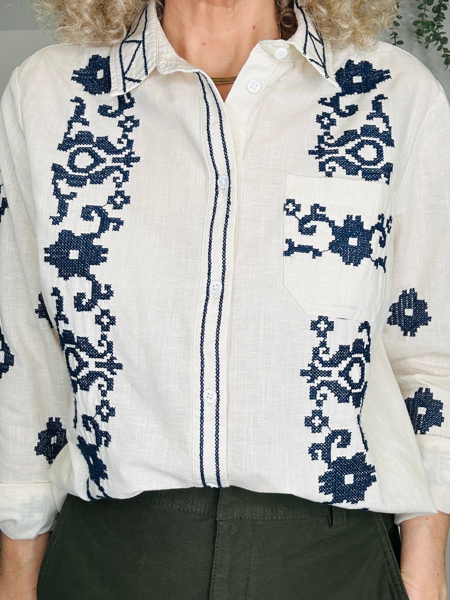 Embroidered Shirt - Size 40