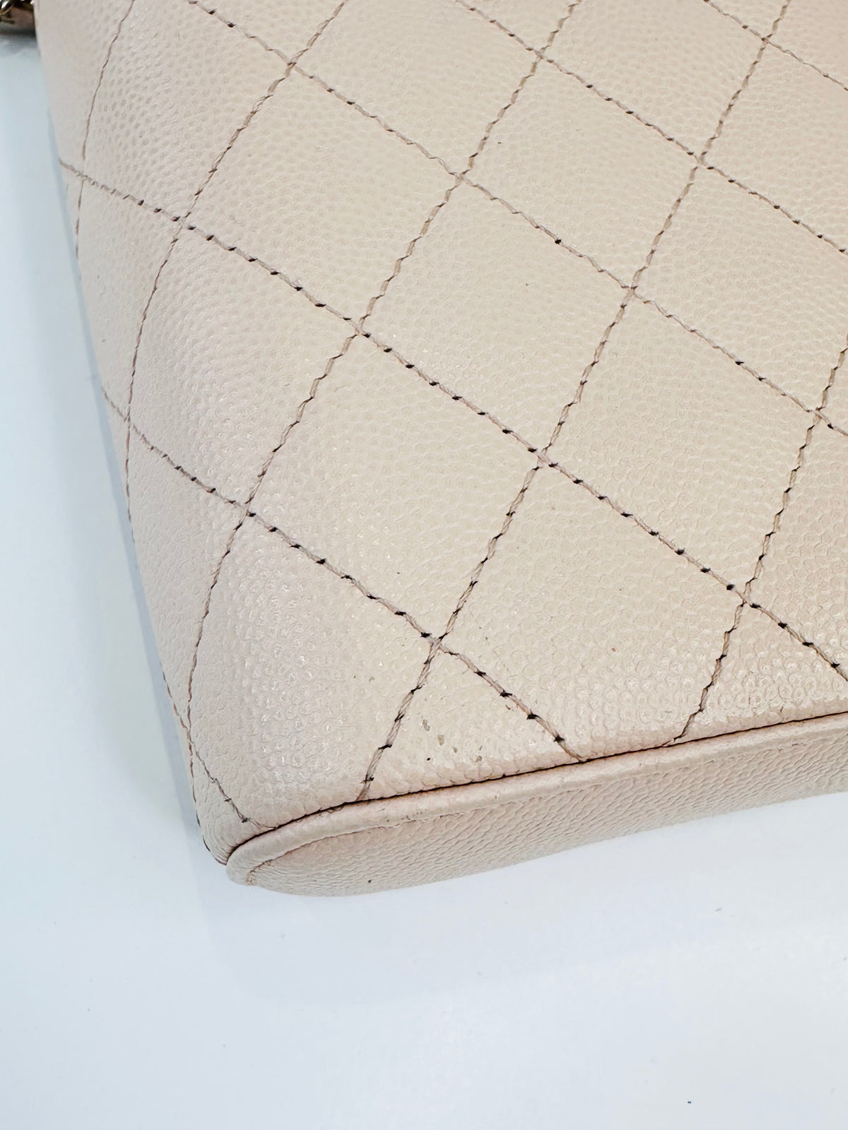 Quilted Caviar Leather Vertical Vanity Case