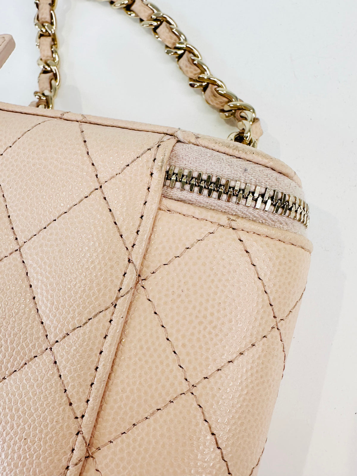Quilted Caviar Leather Vertical Vanity Case
