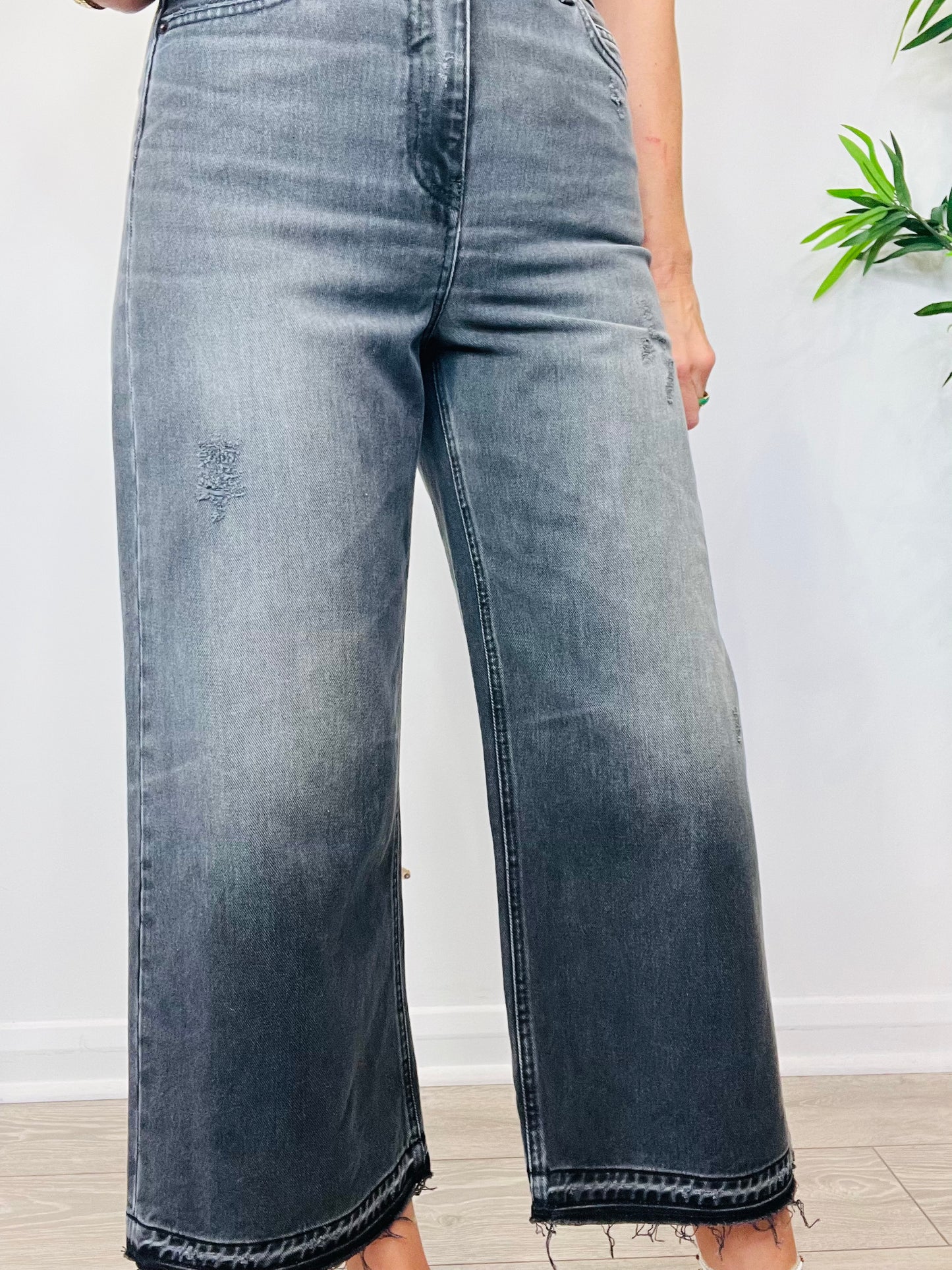 Baggy Crop Jeans - Size 27