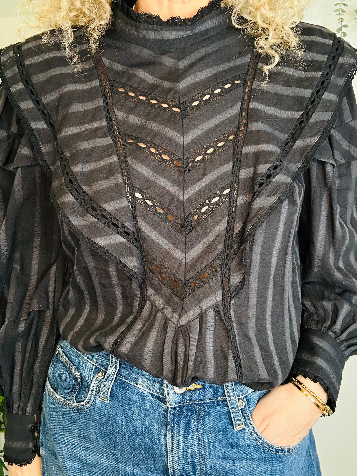 Reign Shirt - Size 36