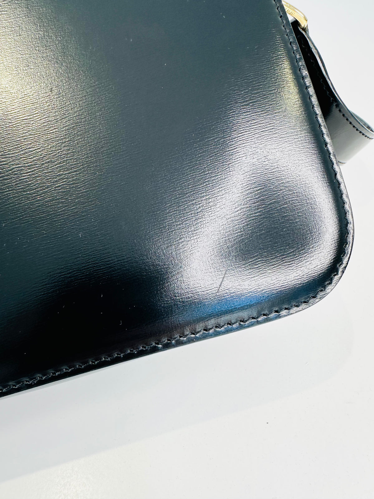 Medium Classique Triomphe Bag