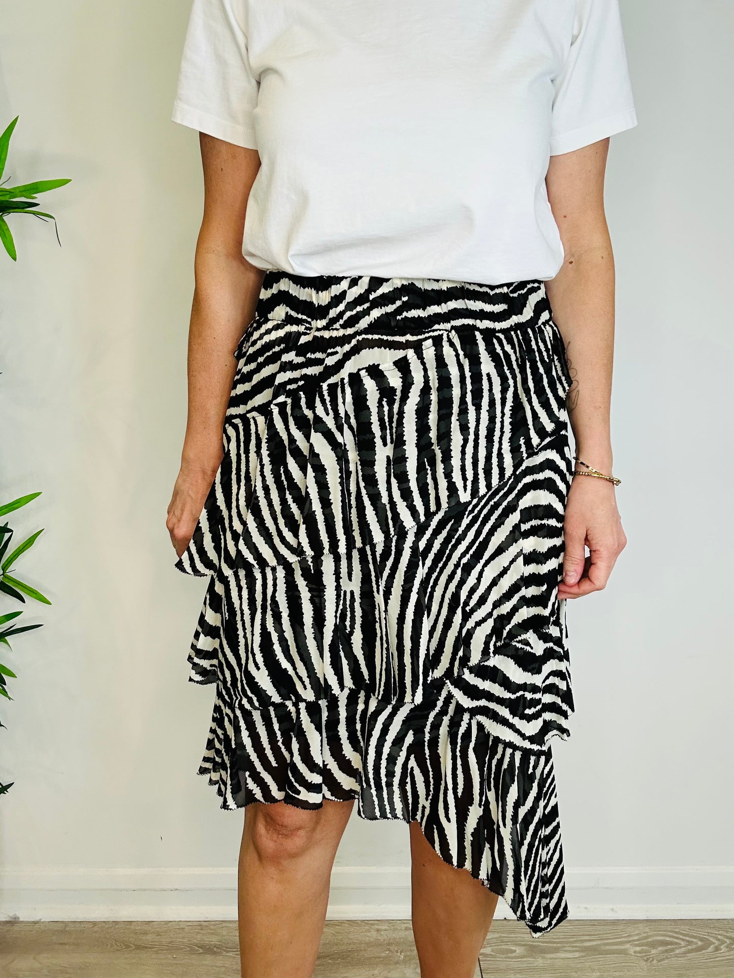 Jeezon Tiered Skirt - Size 40