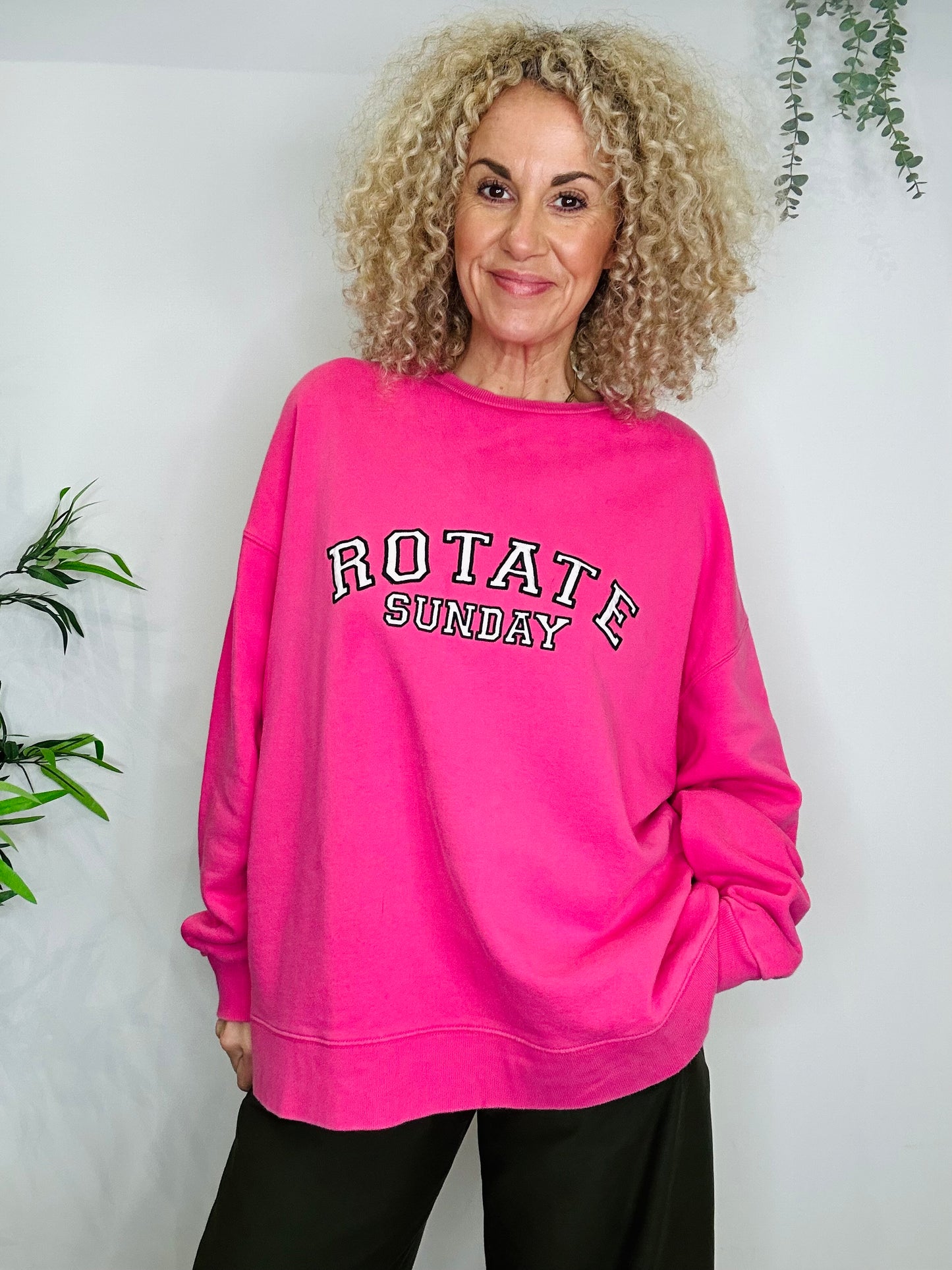 Logo Sweatshirt - Size M