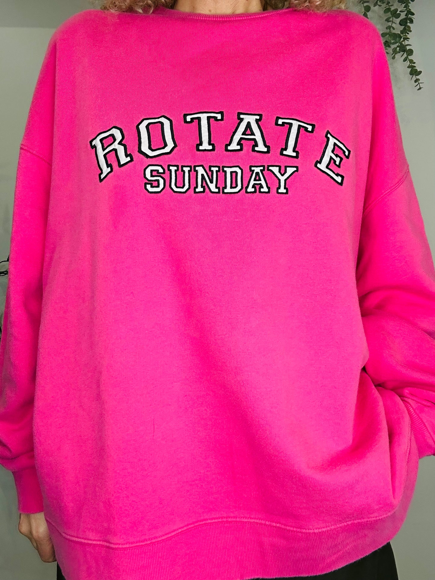 Logo Sweatshirt - Size M