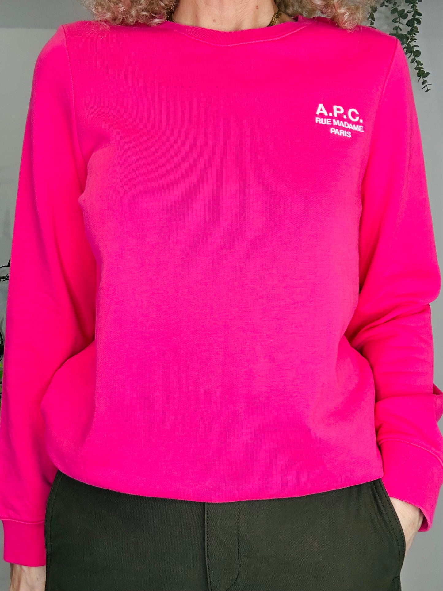 Logo Sweatshirt - Size L