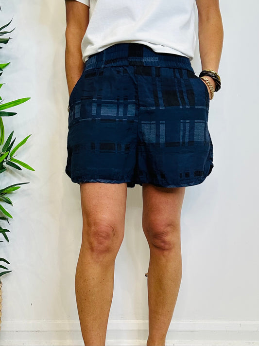 Check Shorts - Size 38