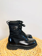 Load image into Gallery viewer, Leather Chunky Boots - Size 39

