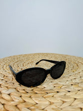 Load image into Gallery viewer, Suzanne Sunglasses
