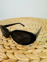 Load image into Gallery viewer, Suzanne Sunglasses
