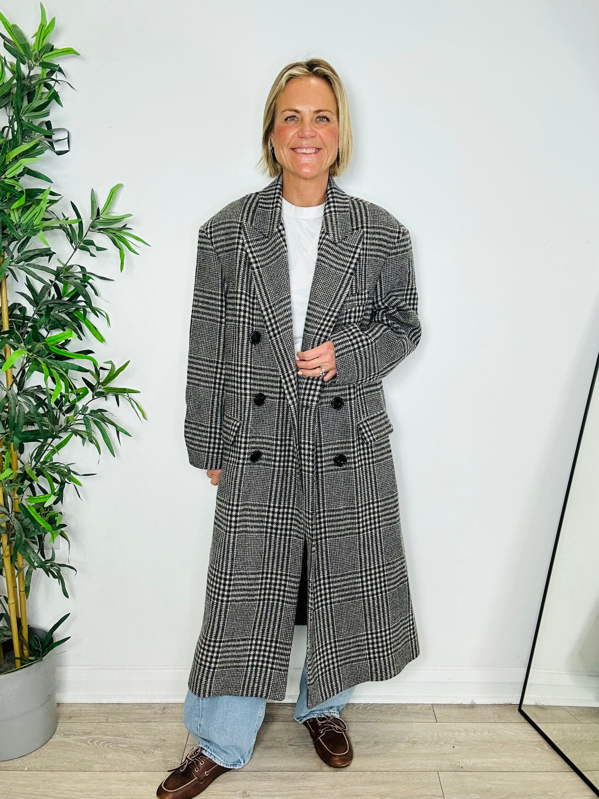 Lojima Check Coat - Size 34