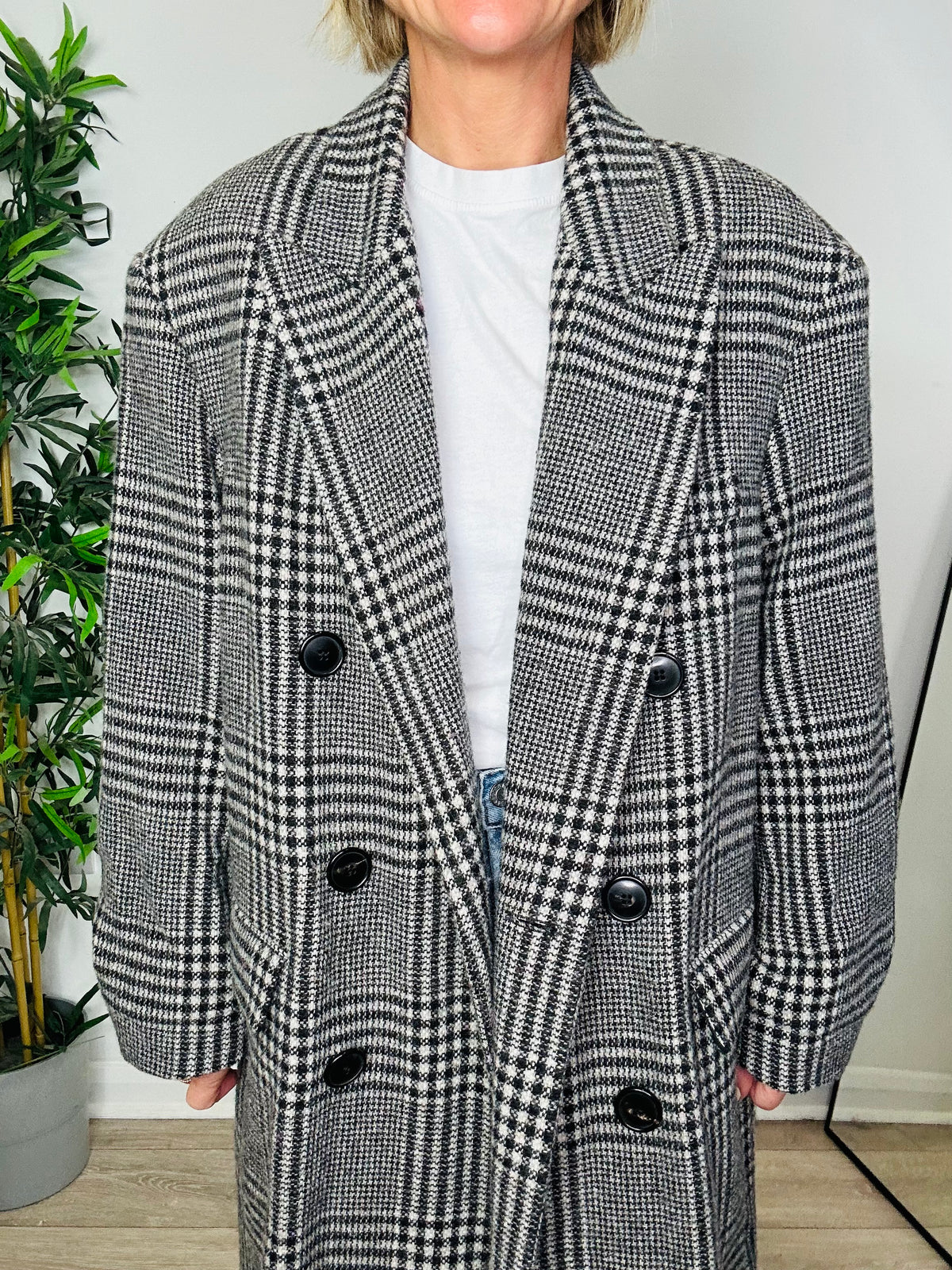 Lojima Check Coat - Size 34