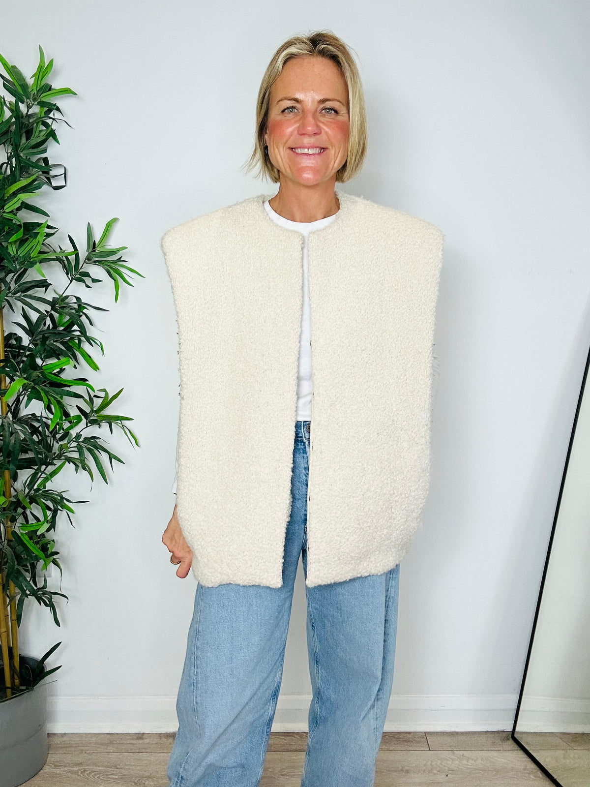 Gwendae Boucle Gilet - Size 42