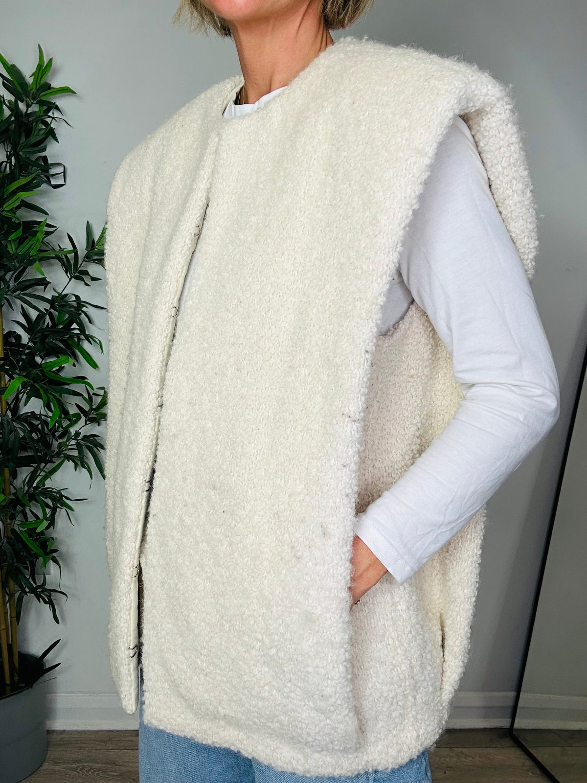 Gwendae Boucle Gilet - Size 42