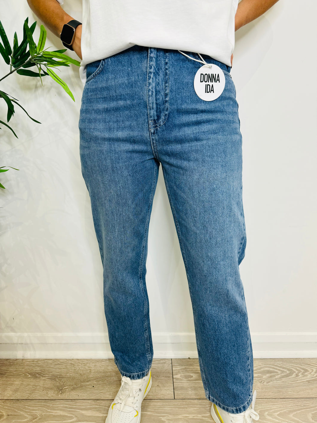 Phoebe Straight Jeans - Size 27