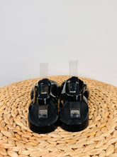 Load image into Gallery viewer, Jelly Rubber Sandals - Size 39
