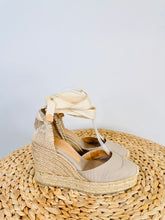 Load image into Gallery viewer, Espadrille Wedges - Size 38
