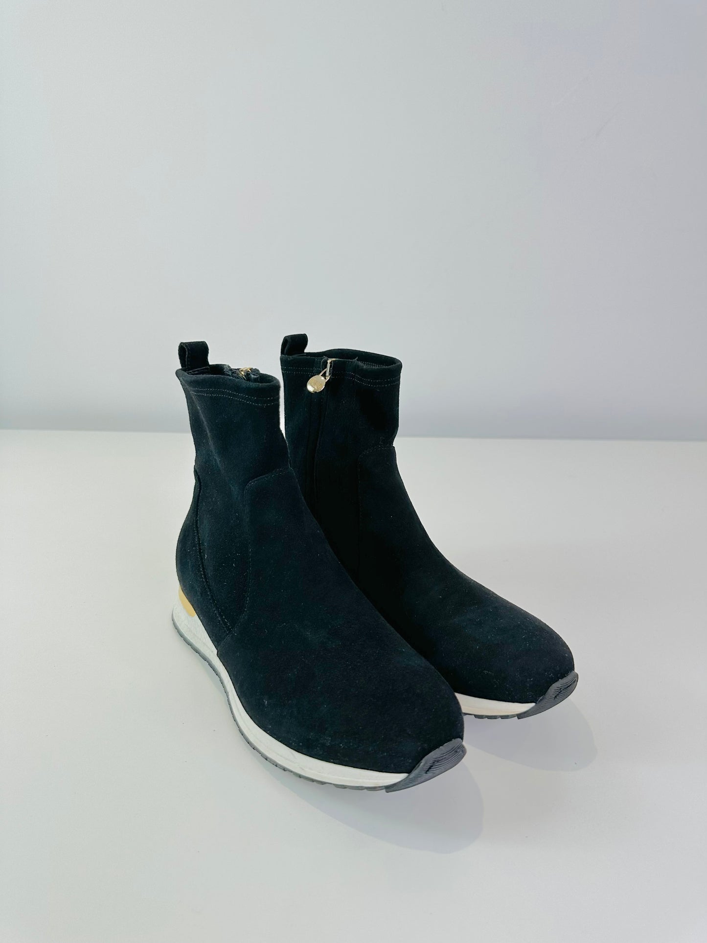 Suede Stretch Run Trainers - Size 38