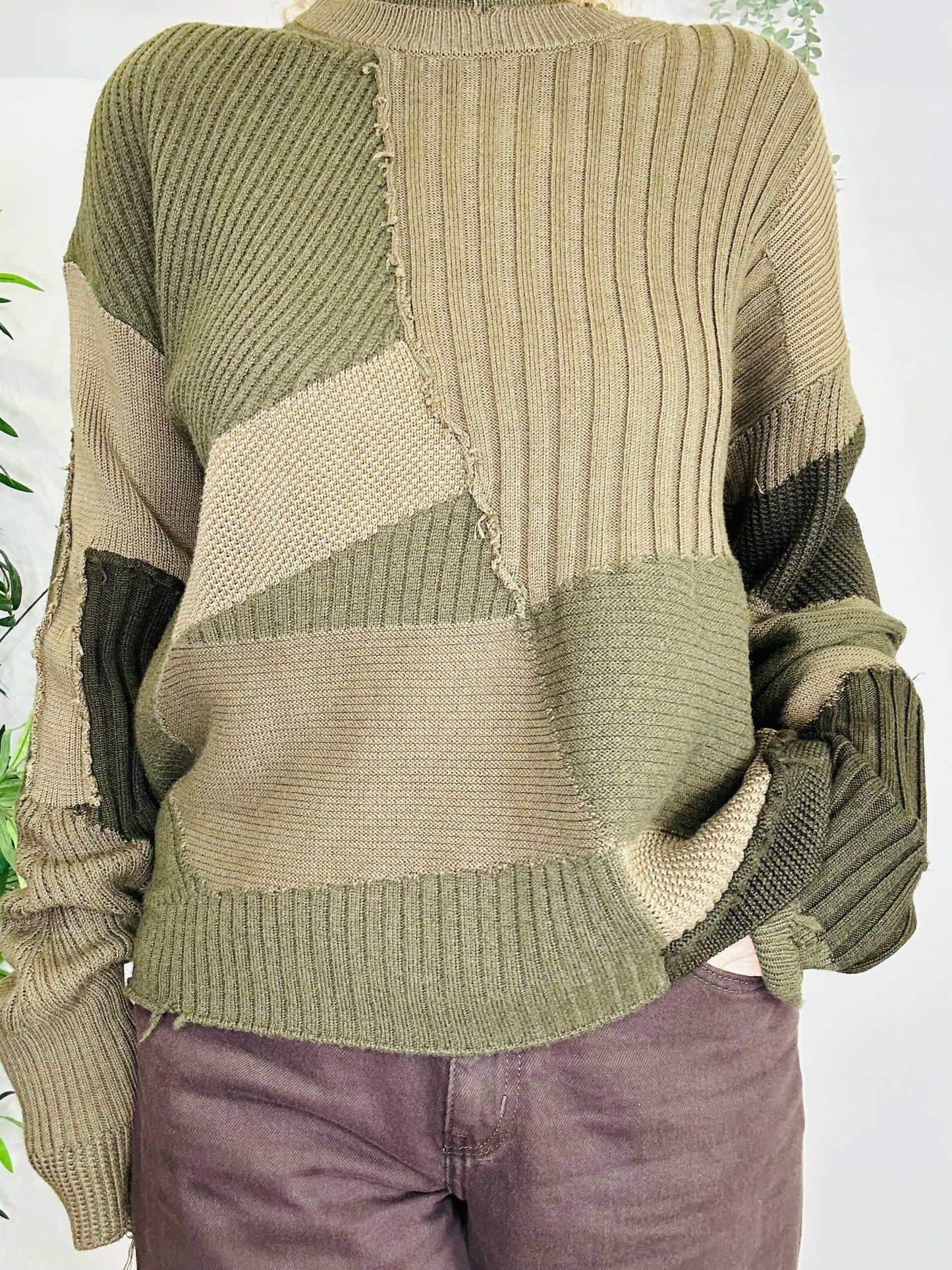Knitted Jumper - Size M