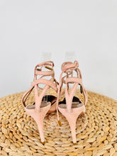 Load image into Gallery viewer, Suede Pumps - Size 39.5
