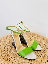 Load image into Gallery viewer, Wedge Sandals - Size 39
