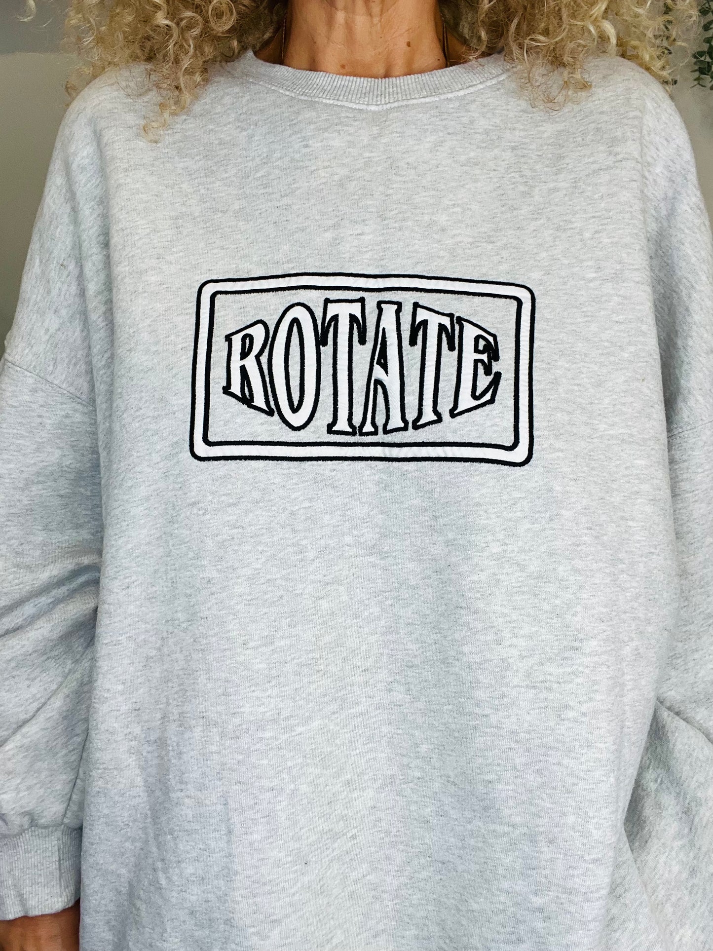 Logo Sweatshirt - Size L