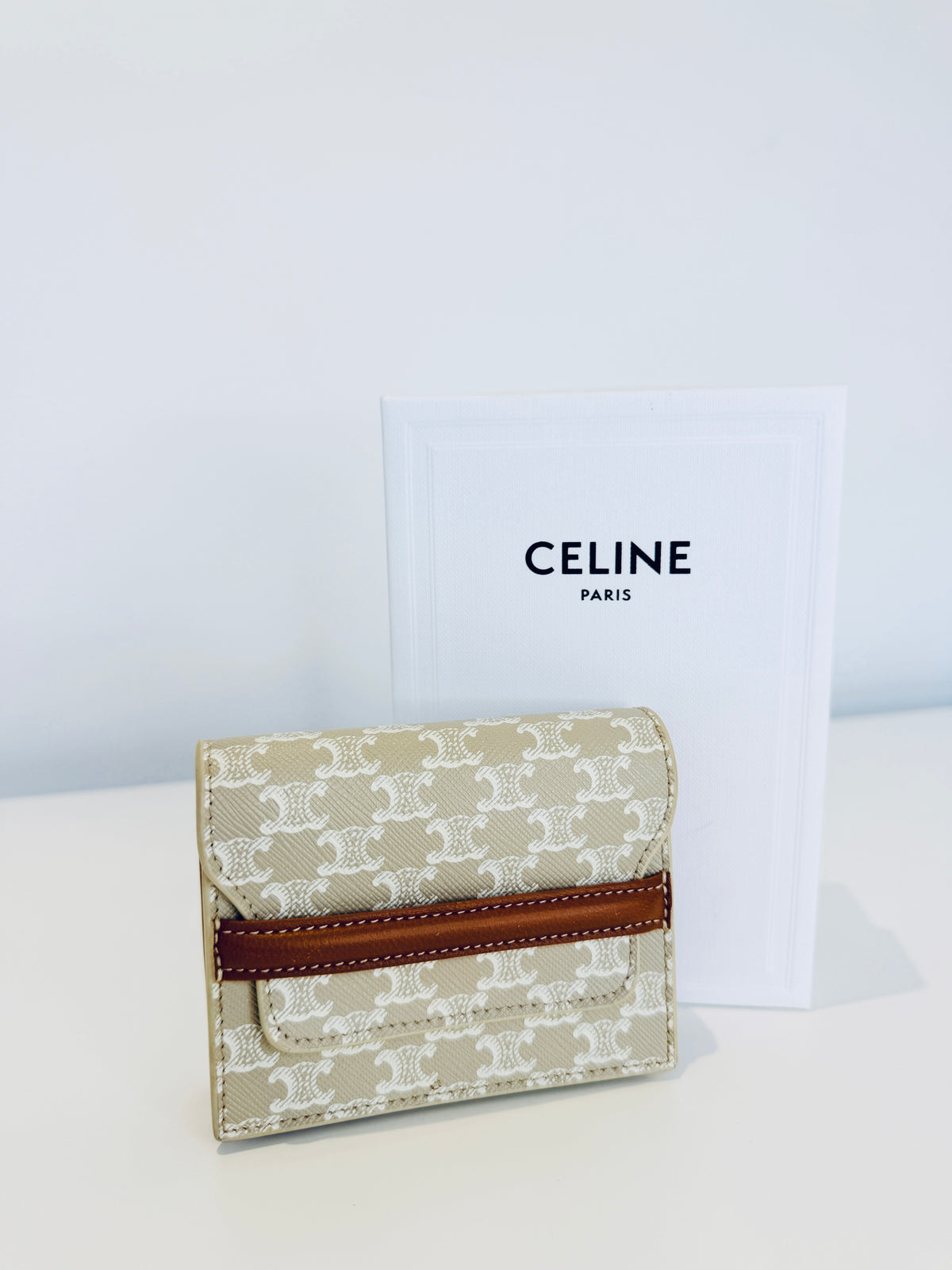 Triomphe Canvas Business Card Holder