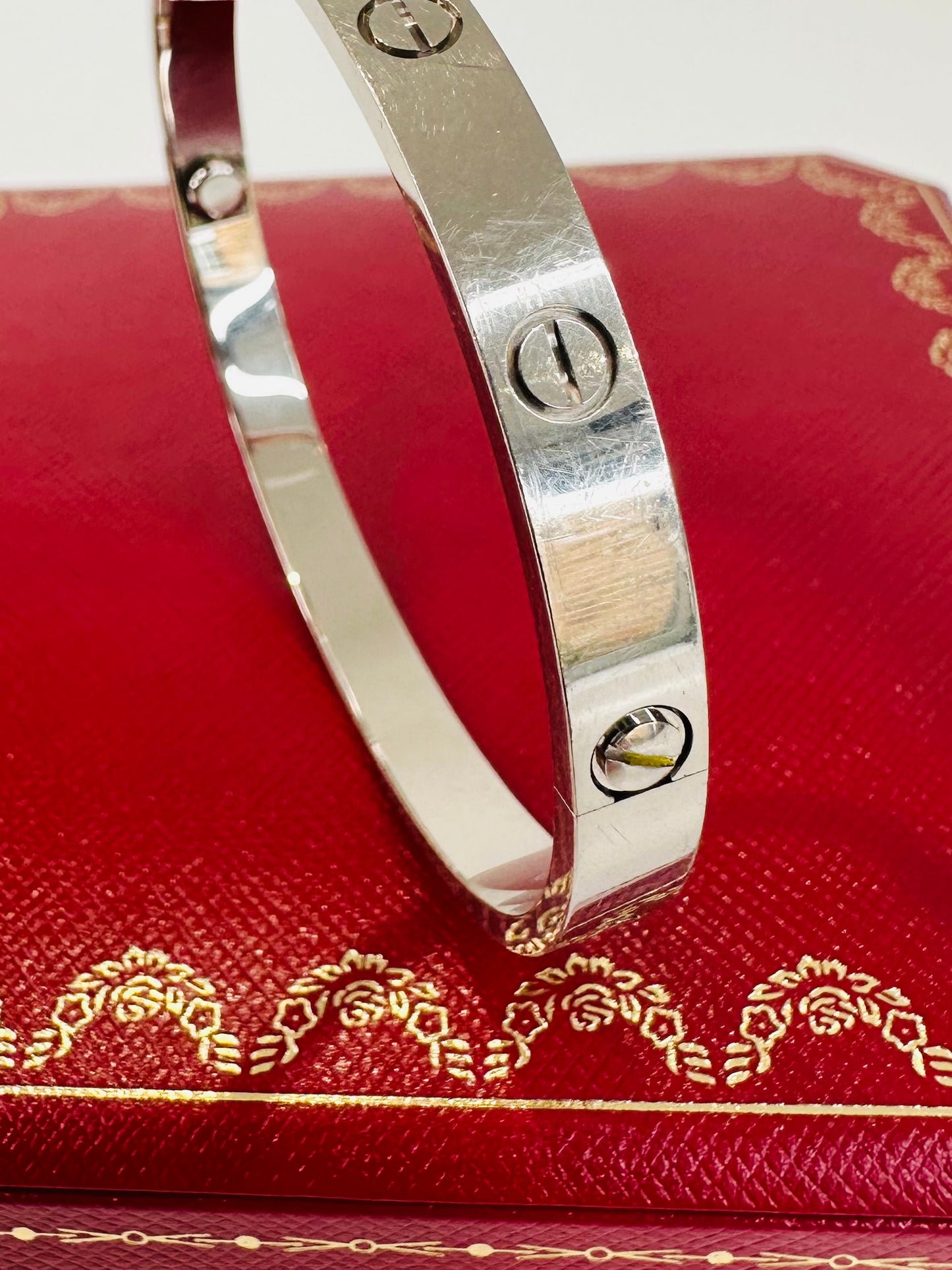 White Gold Love Bracelet - 19cm