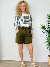Load image into Gallery viewer, Khaki Denim Shorts - Size L
