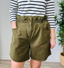 Load image into Gallery viewer, Khaki Denim Shorts - Size L
