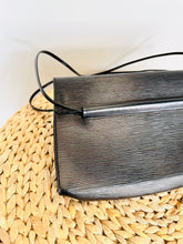 Load image into Gallery viewer, Delphes Leather Bag

