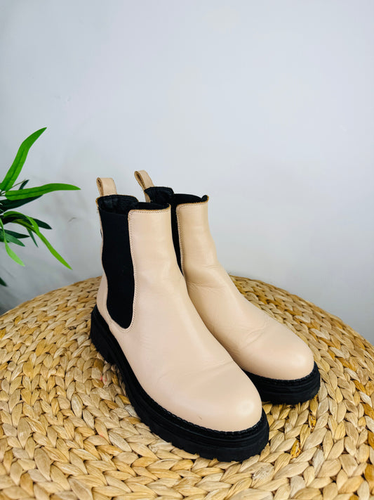 Chunky Boots - Size 38