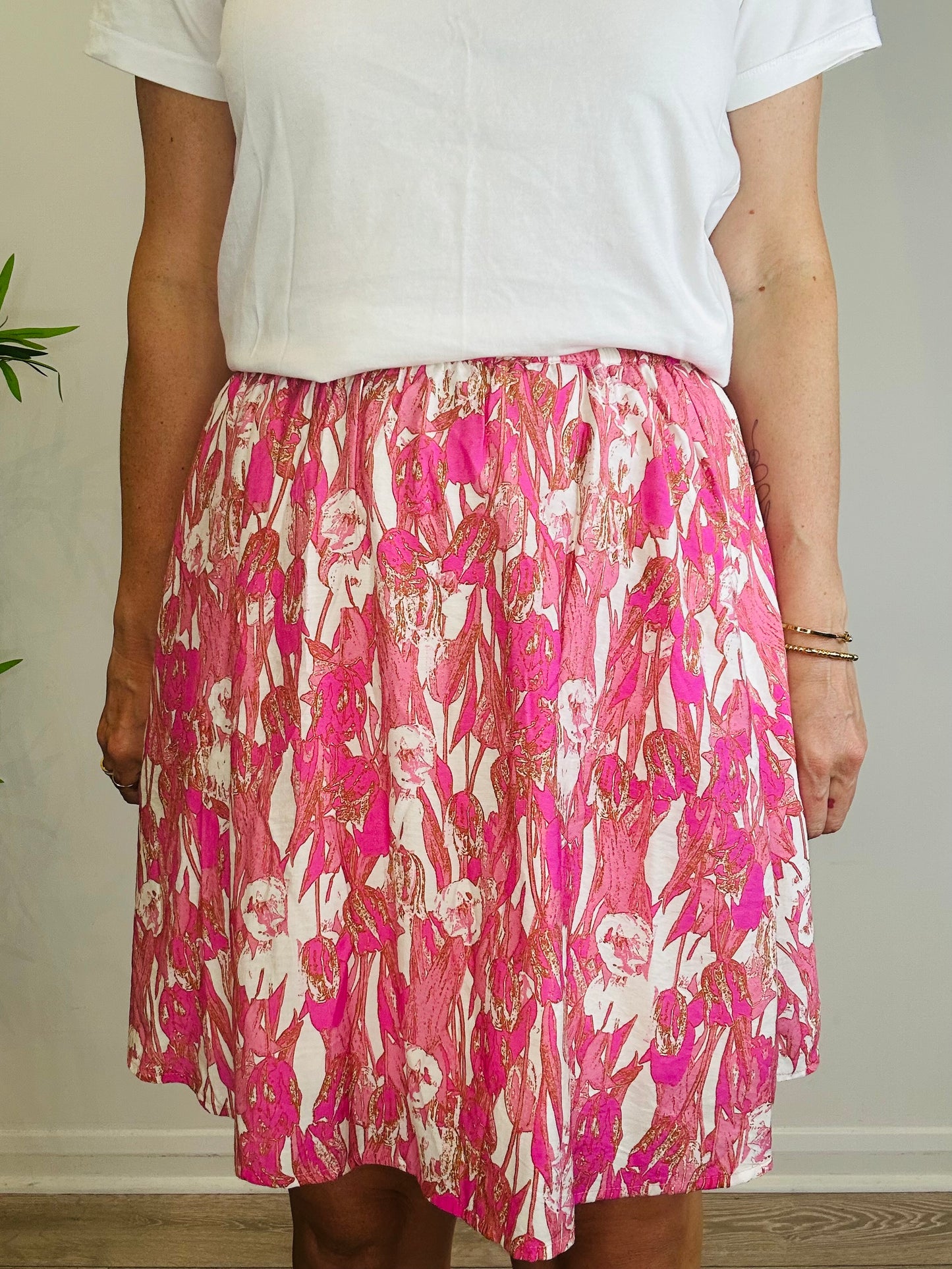 Patterned Short Skirt - Size 38