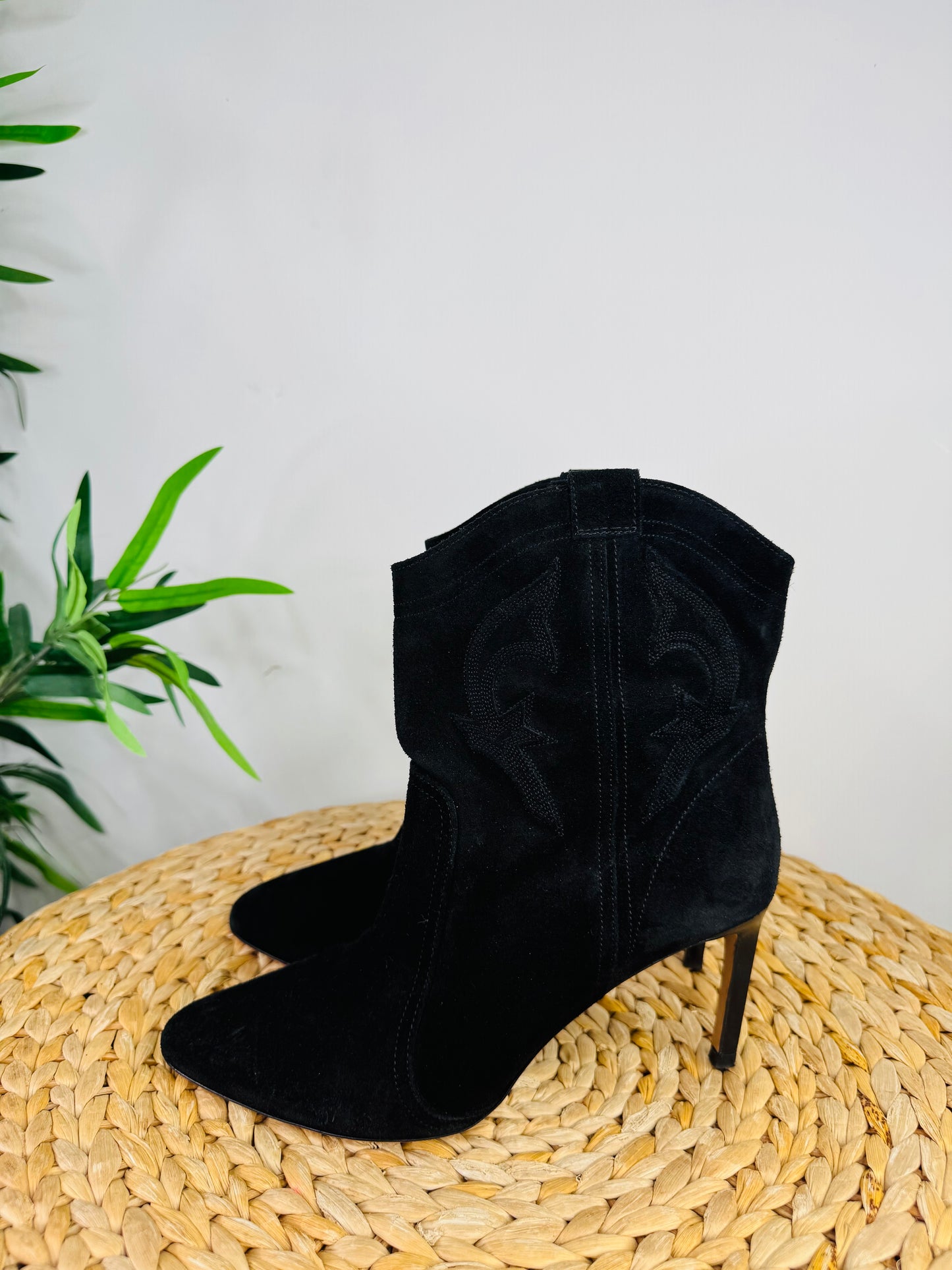 Casey Suede Boots - Size  41