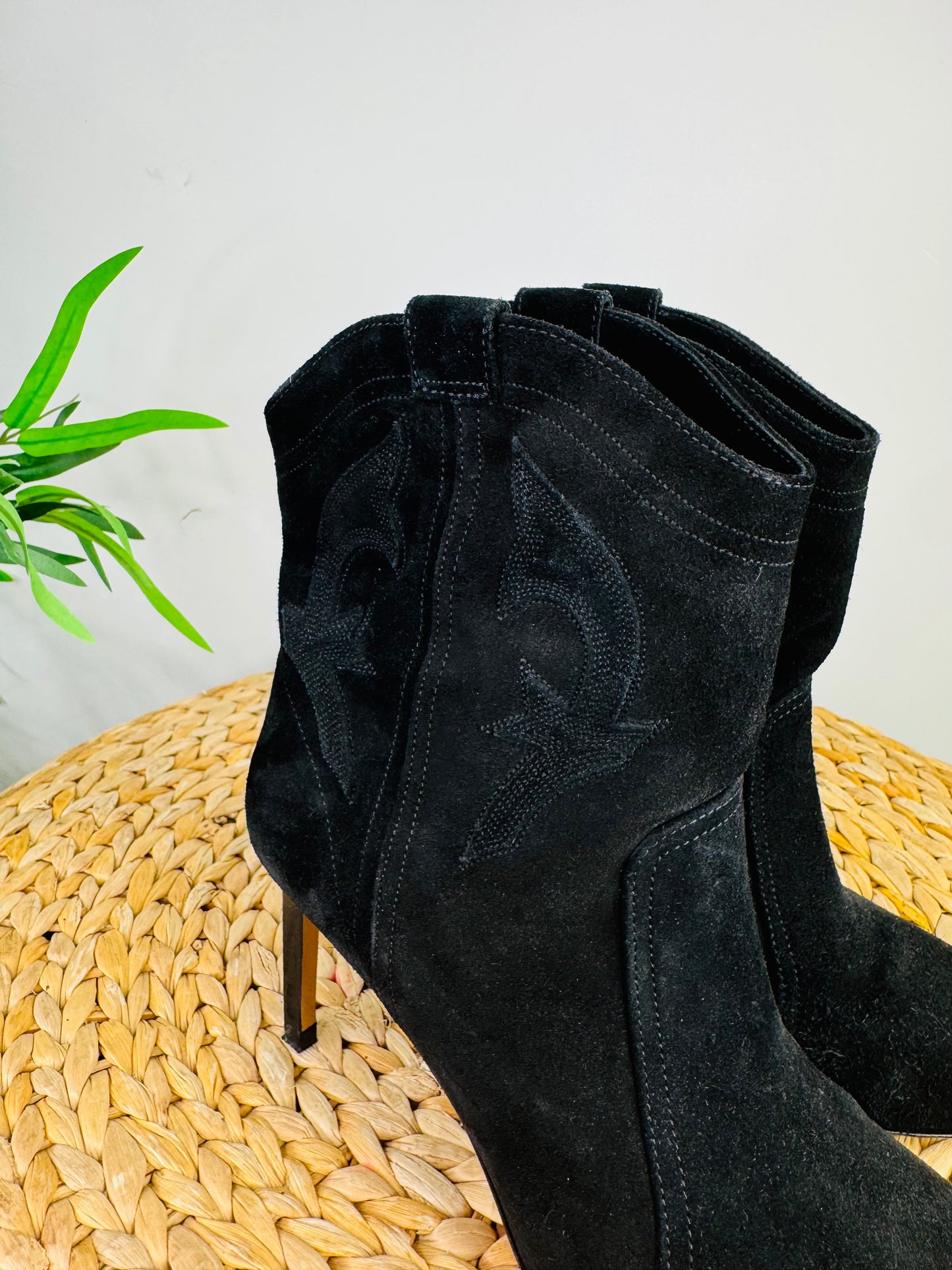Casey Suede Boots - Size  41