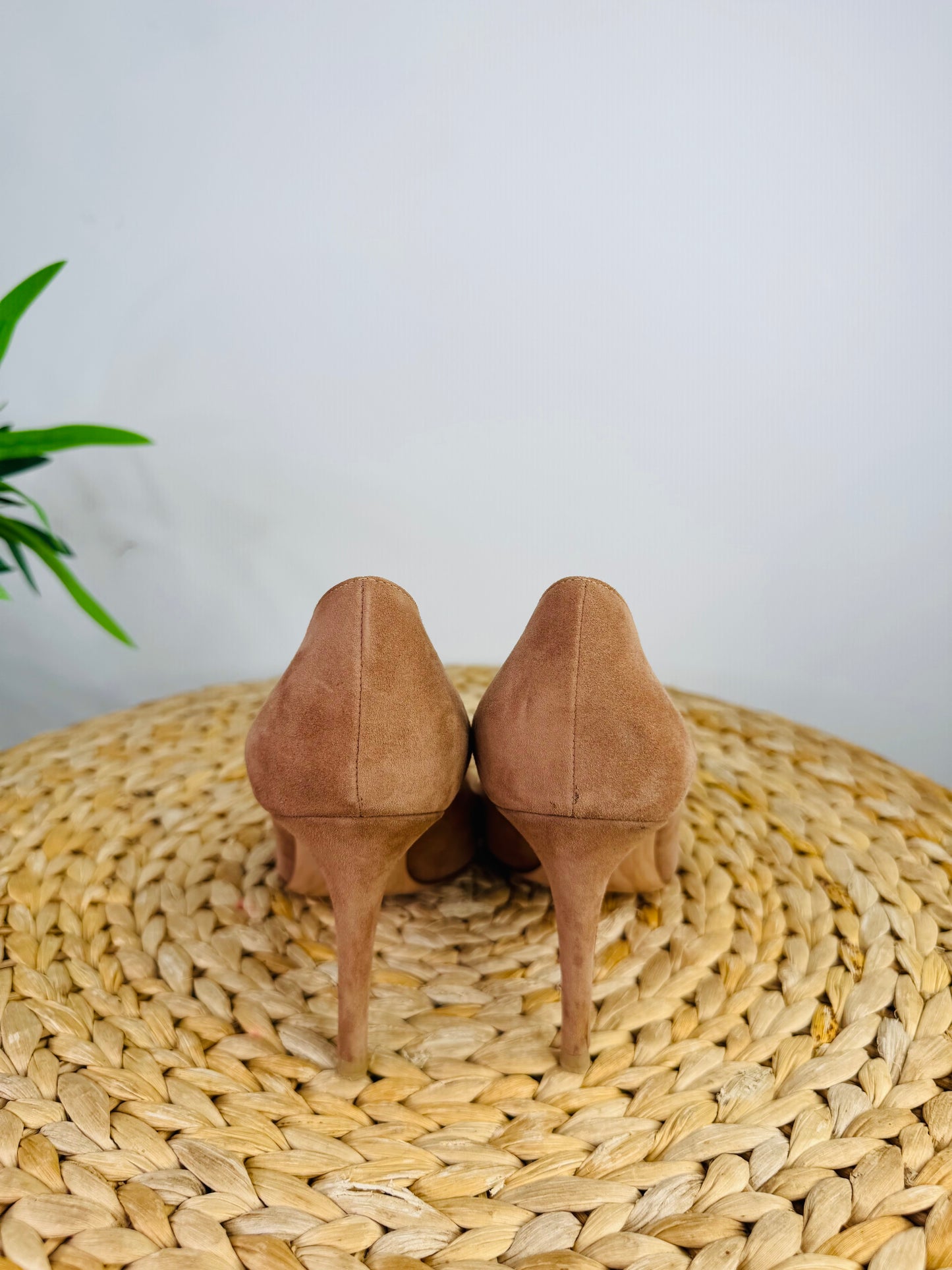 85 Suede Pumps - Size 39