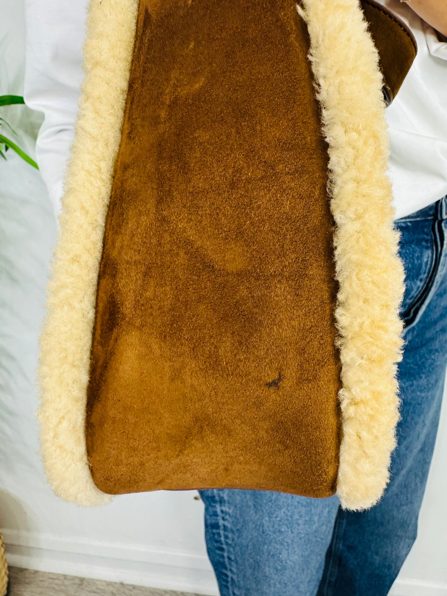 Small Le 5 à 7 Suede Shoulder Bag