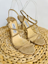 Load image into Gallery viewer, Suede Heels - Size 40
