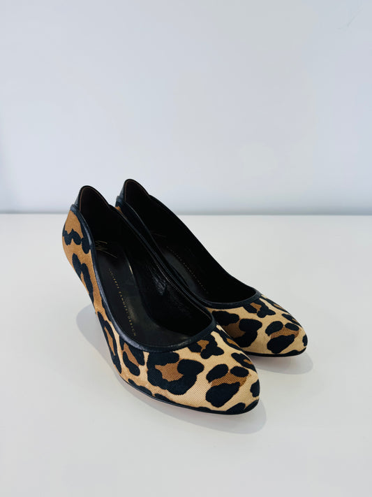 Leopard Print Pumps - Size 39