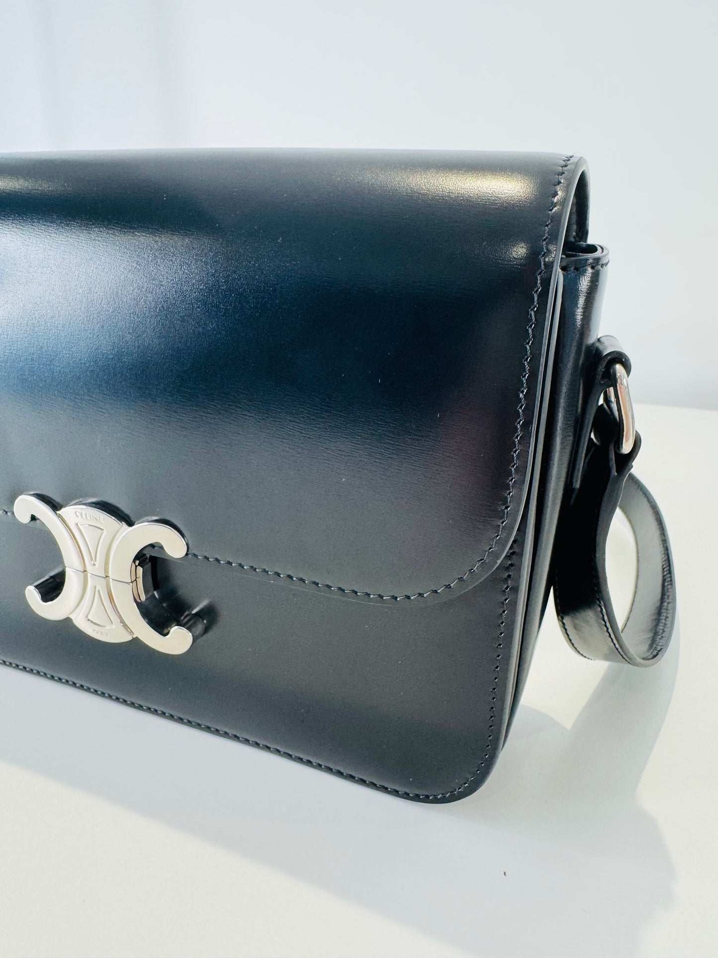 Classic Triomphe Bag