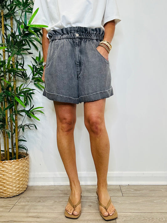 Itea Shorts - Size 38