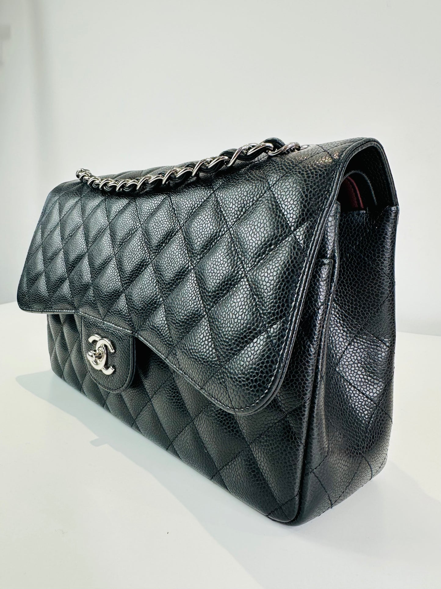 Jumbo Classic Caviar Leather Double Flap Bag