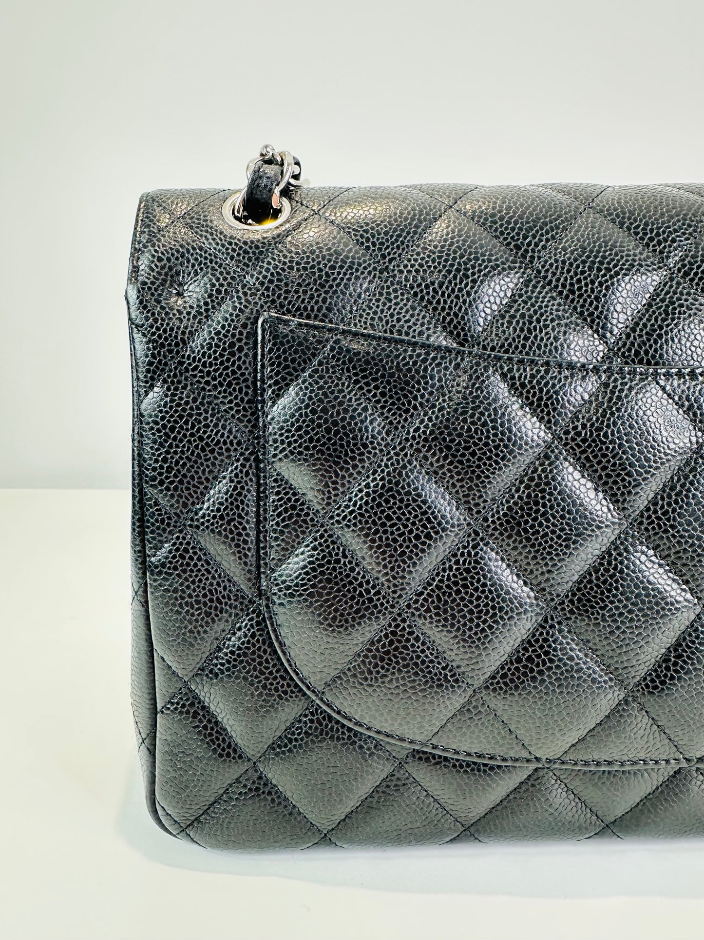Jumbo Classic Caviar Leather Double Flap Bag