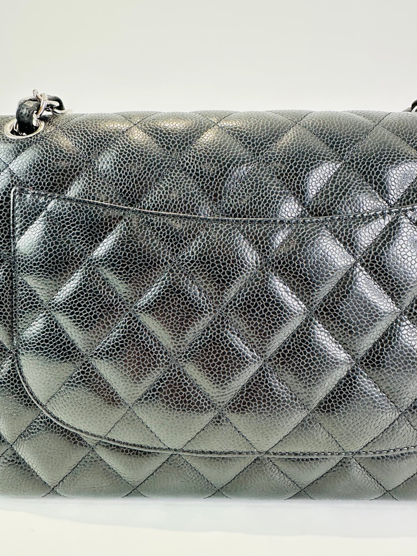 Jumbo Classic Caviar Leather Double Flap Bag