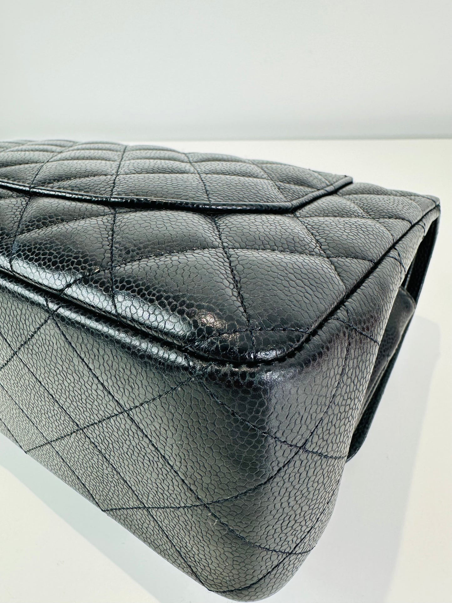 Jumbo Classic Caviar Leather Double Flap Bag